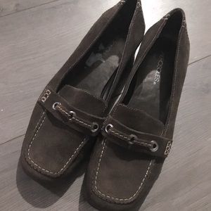 AEROSOLES SUEDE LOAFERS